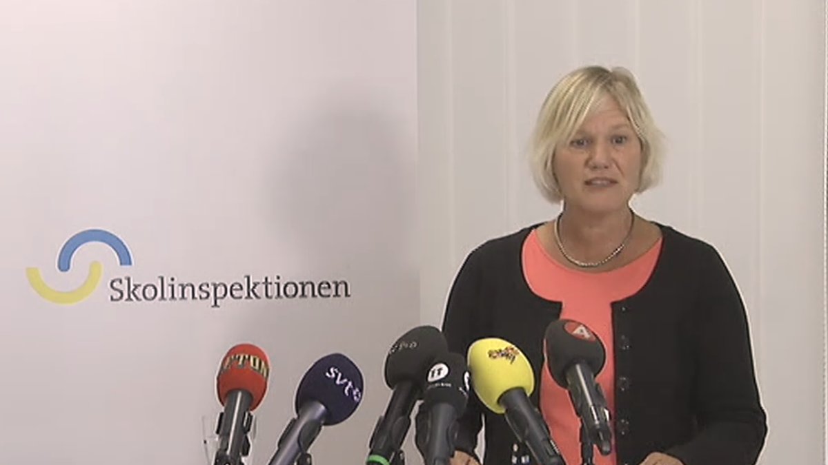 Ann-Marie Begler, Skolinspektionens generaldirektör, meddelade att Lundsberg stängs i ett halvår.